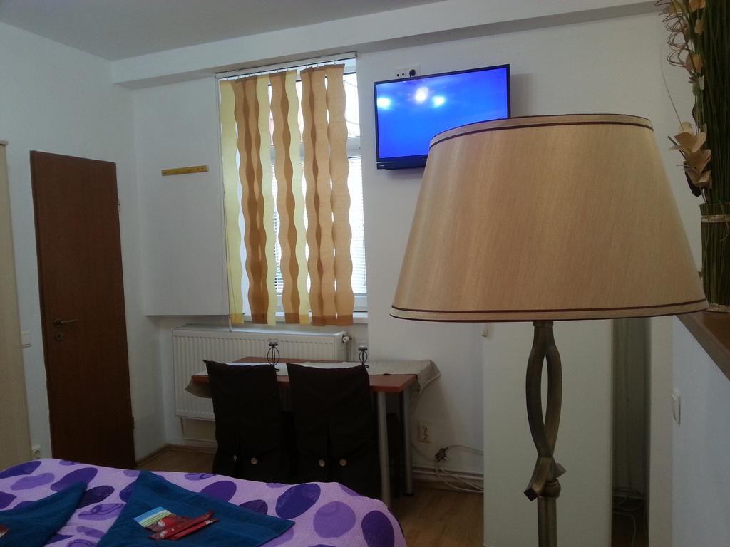 Center Park Apartment Cluj-Napoca Esterno foto